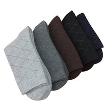 Eur40-44 Men 2017 Winter thicken warm terry socks male business casual thermal cotton socks 5pairs/lot s78