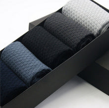 HEE GRAND 2018 New Arrival Fashion Men's Sock Men's Bamboo Fiber Sock Men's Casual Sock Comfortable 5 Pairs Per Set  NWM147